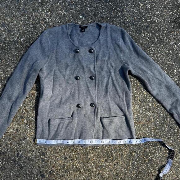 timeless elegant preppy merino wool Ann Taylor grey sweater women's size small - Picture 2 of 8